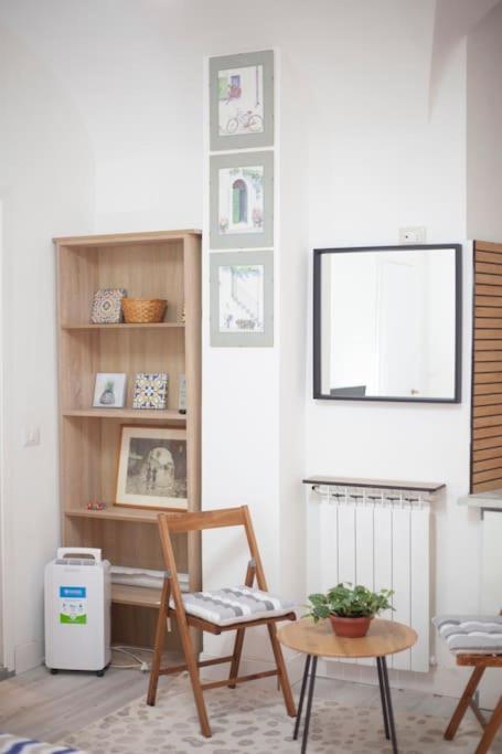 Ludovisi Seminterrato Loft Apartment *